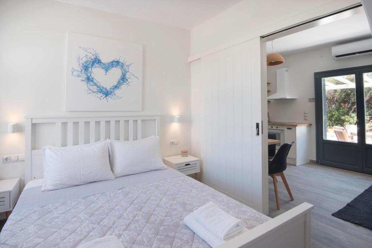 White New 1Bd House With Private Jacuzzi In Isterni Villa Isterni  Esterno foto