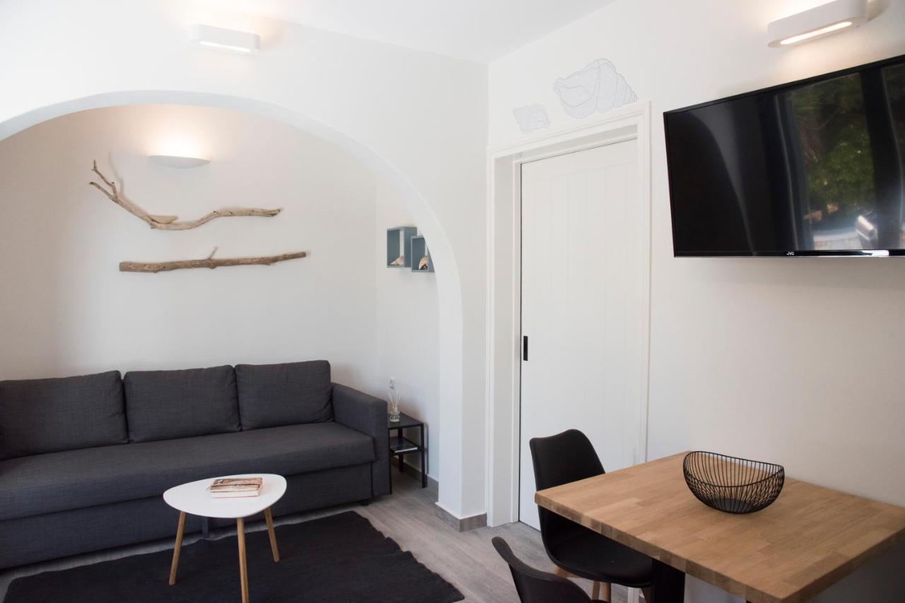 White New 1Bd House With Private Jacuzzi In Isterni Villa Isterni  Esterno foto